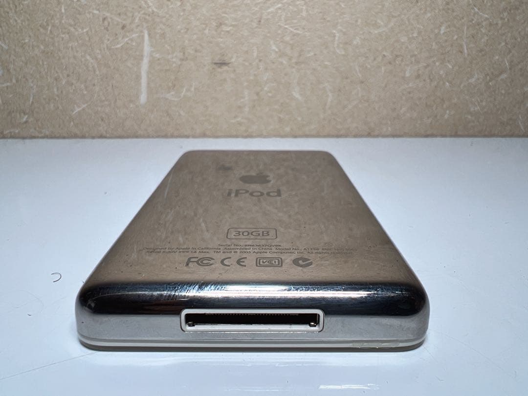 iPod Classic 第5世代 化30GB A1136