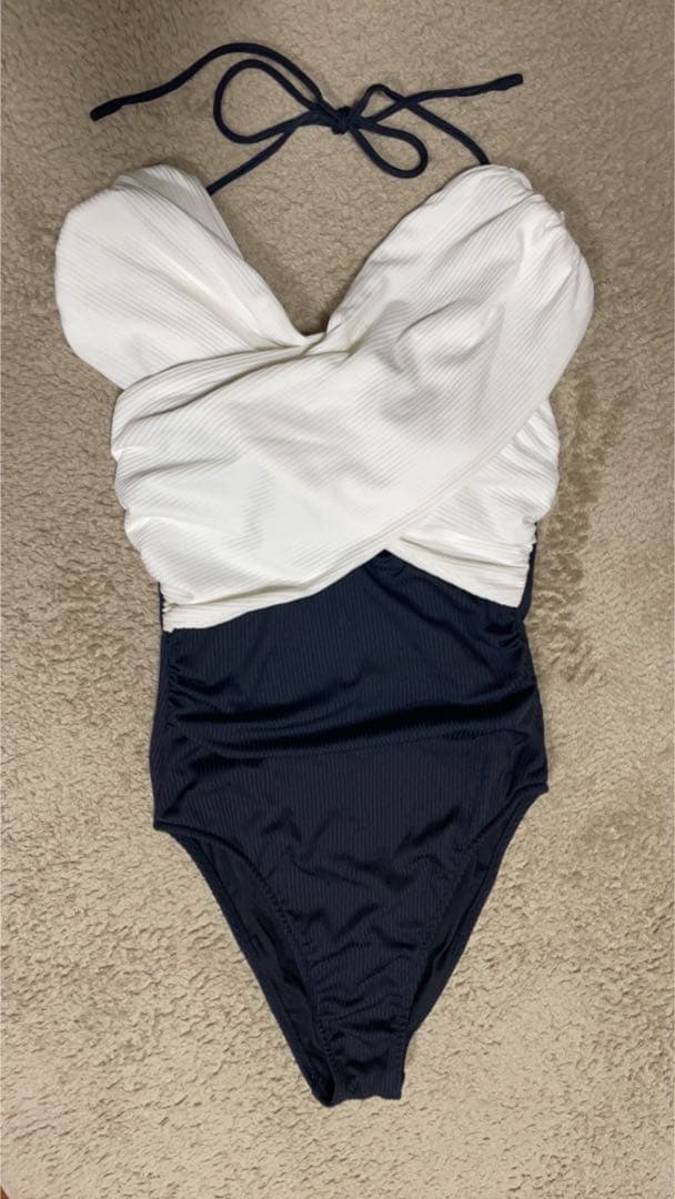ハーリップトゥ2Way Cut-Out Ribbed Swimwear