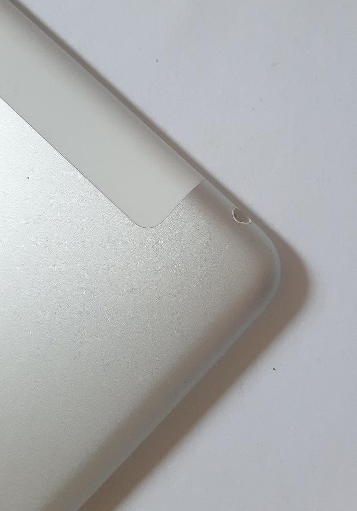 訳あり iPad 第6世代 電池98％ 32GB A1954 セルラー シルバー