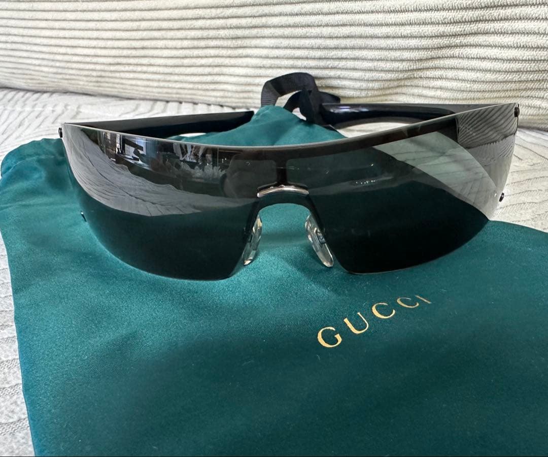 美品 GUCCI サングラス GG柄 ブラックスポーツ ユニセックス