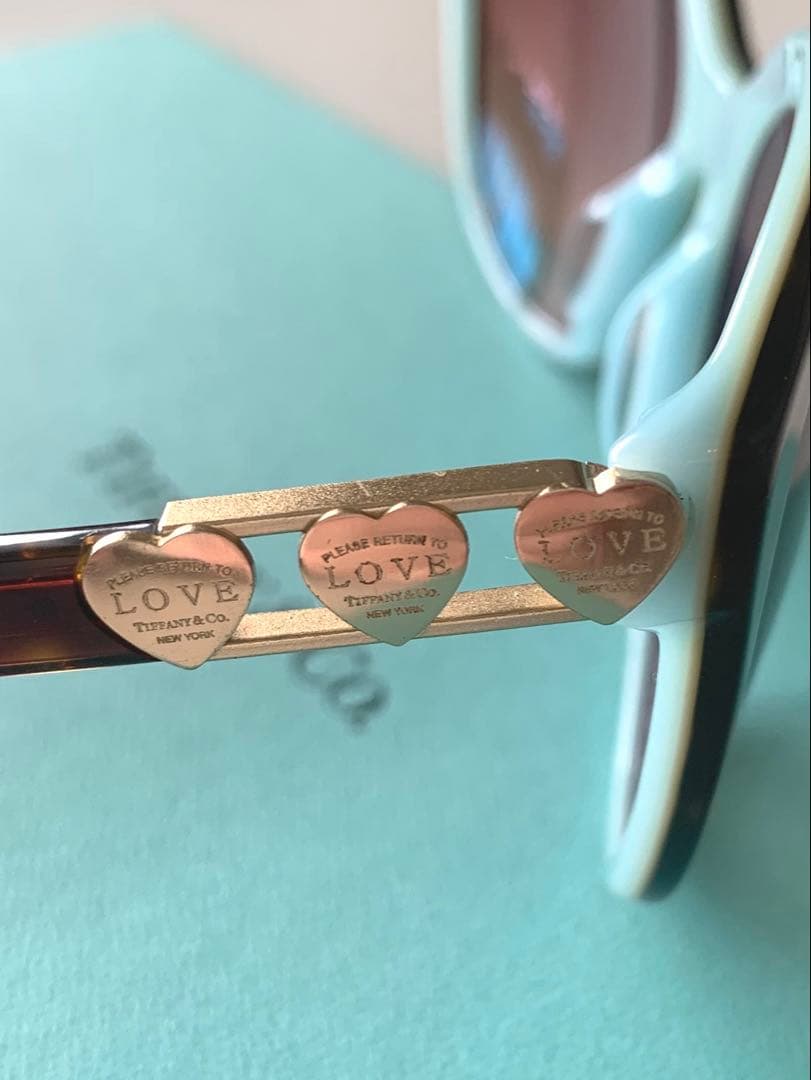 Tiffany & Co. キャットアイサングラス ティファニー サングラス