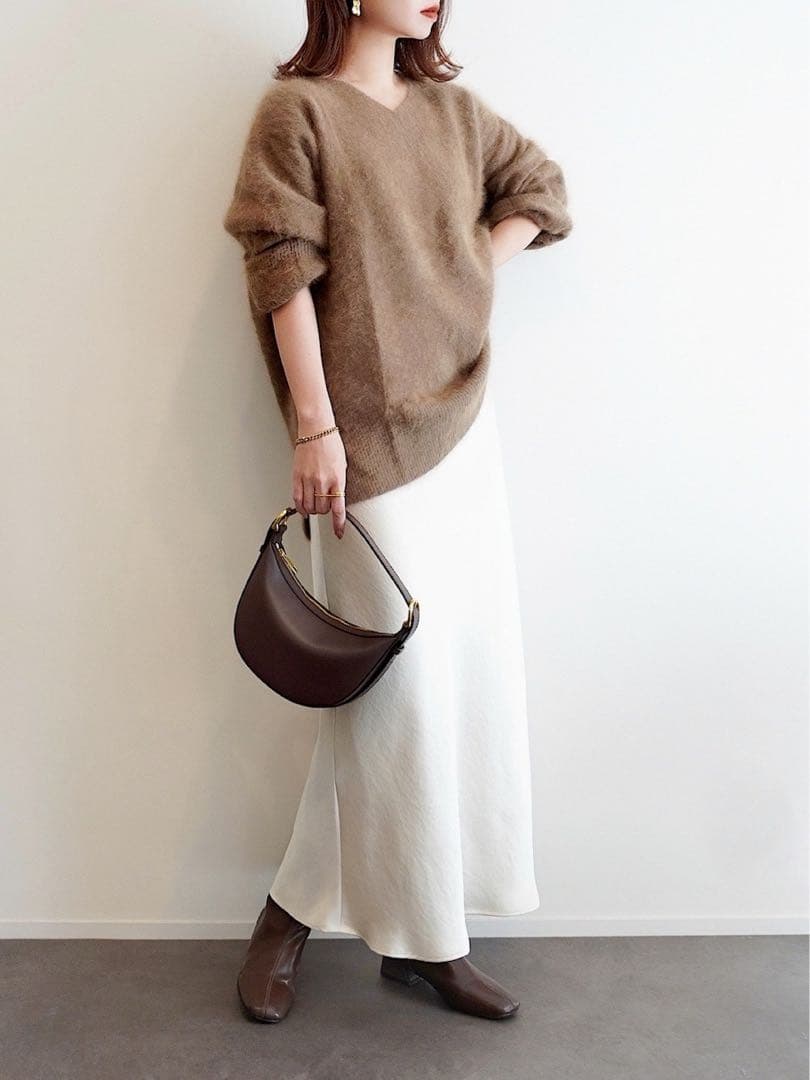 ほぼ新品＊BEAUTY&YOUTH UNITED ARROWSサテンスカーU白