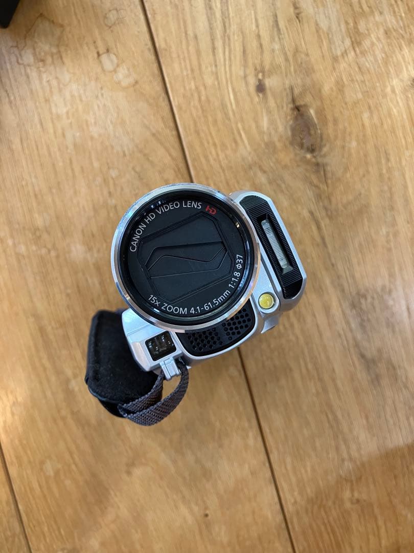 Canon キャノン　iVIS HF M32 ビデオカメラ