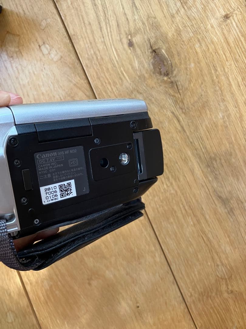 Canon キャノン　iVIS HF M32 ビデオカメラ