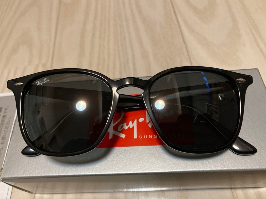 Ray-Ban ORB4258F 国内正規品　ブラックレンズ