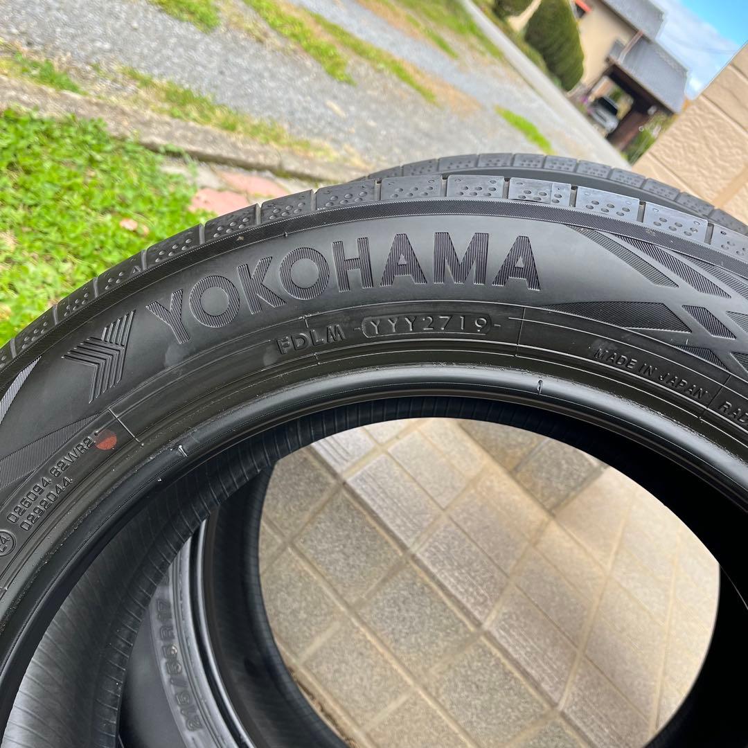 ヨコハマ BluEarth-GT 215/55R17 94V