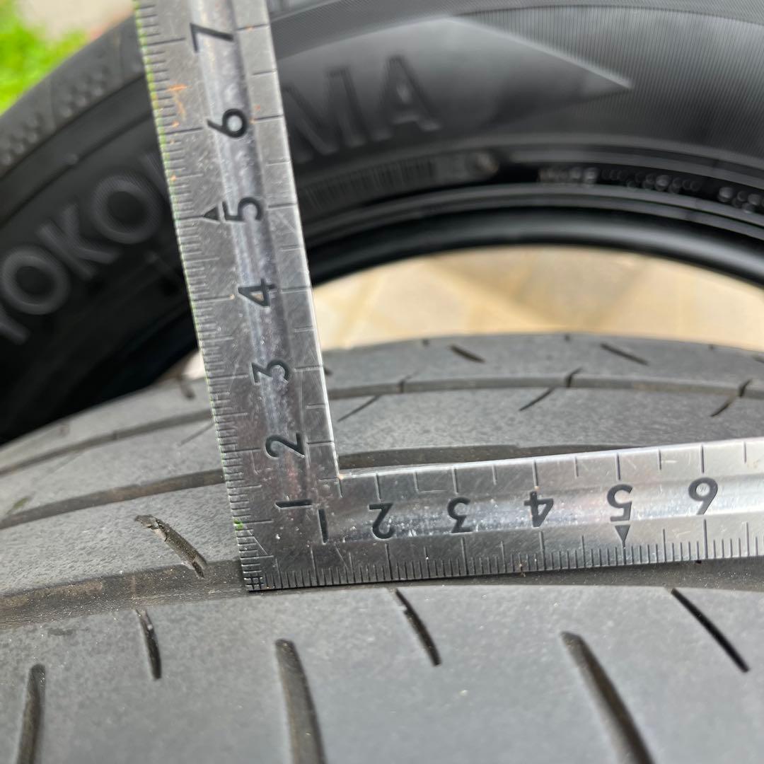 ヨコハマ BluEarth-GT 215/55R17 94V