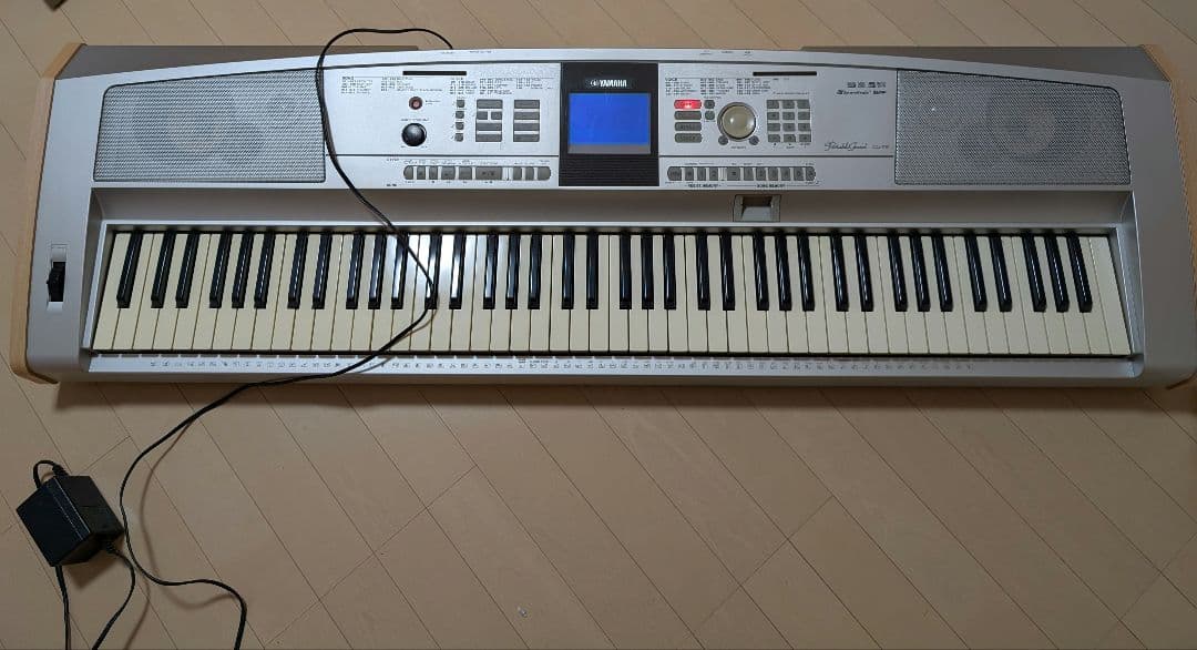 ヤマハ　DGX-505 88鍵　PortableGrand　04年　中古　難有