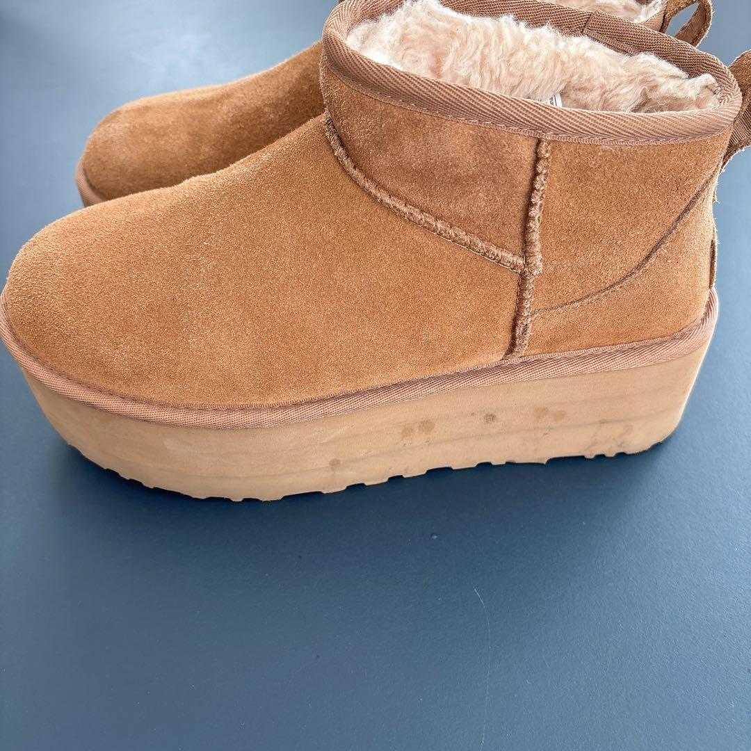 UGG アグ CLASSIC ULTRA MINI PLATFORM 25cm