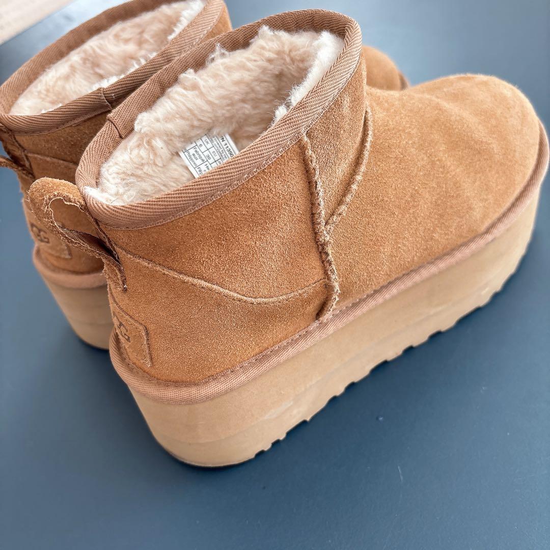 UGG アグ CLASSIC ULTRA MINI PLATFORM 25cm