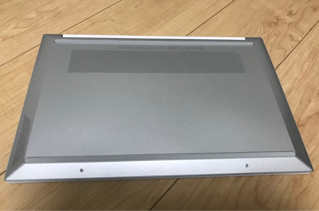 H*u様 美品　HP Pavilion 15 Core i3 IPSパネル