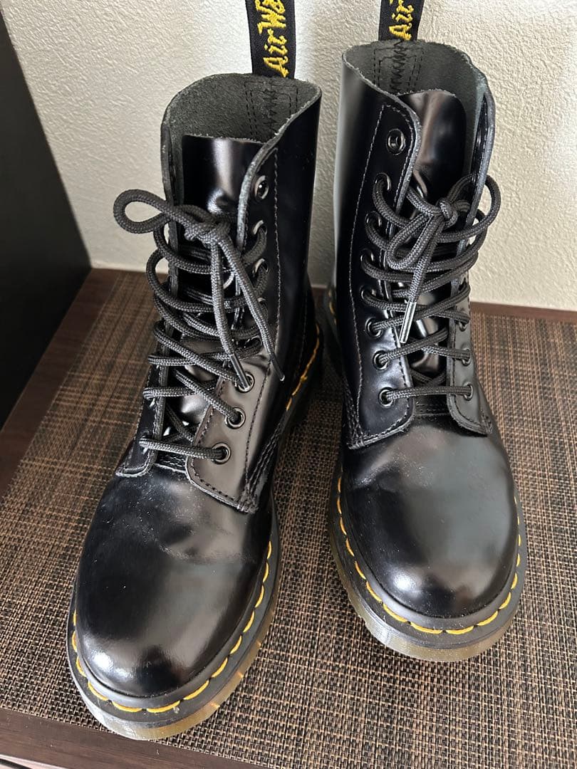Dr. Martens ブラック ハイカットブーツお値下げしました