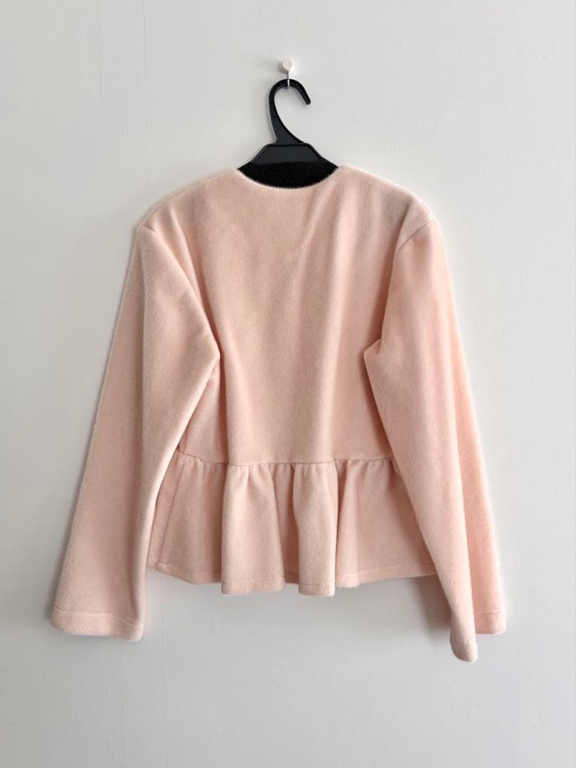 トップス Bibiy. \"B\" CAMEL PEPURAMU CARDIGAN