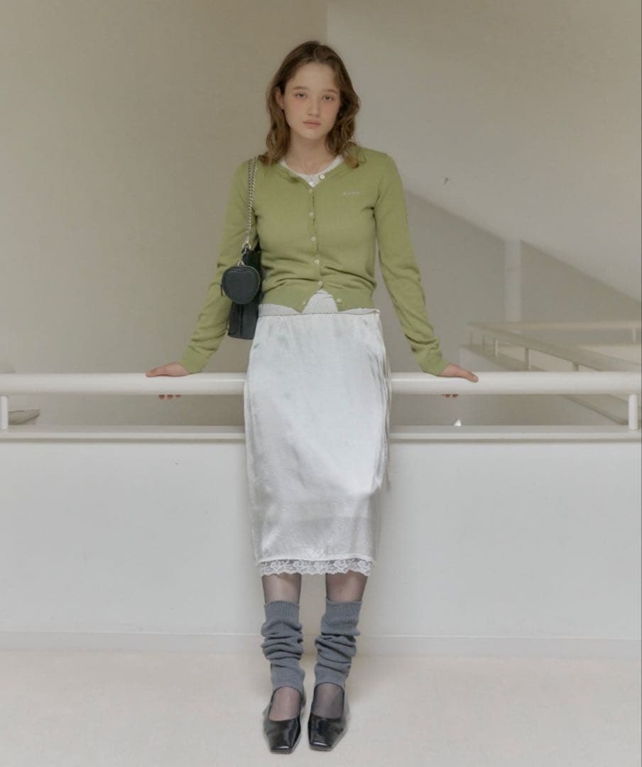 crushed satin lace skirt クラッシュサテンレーススカート