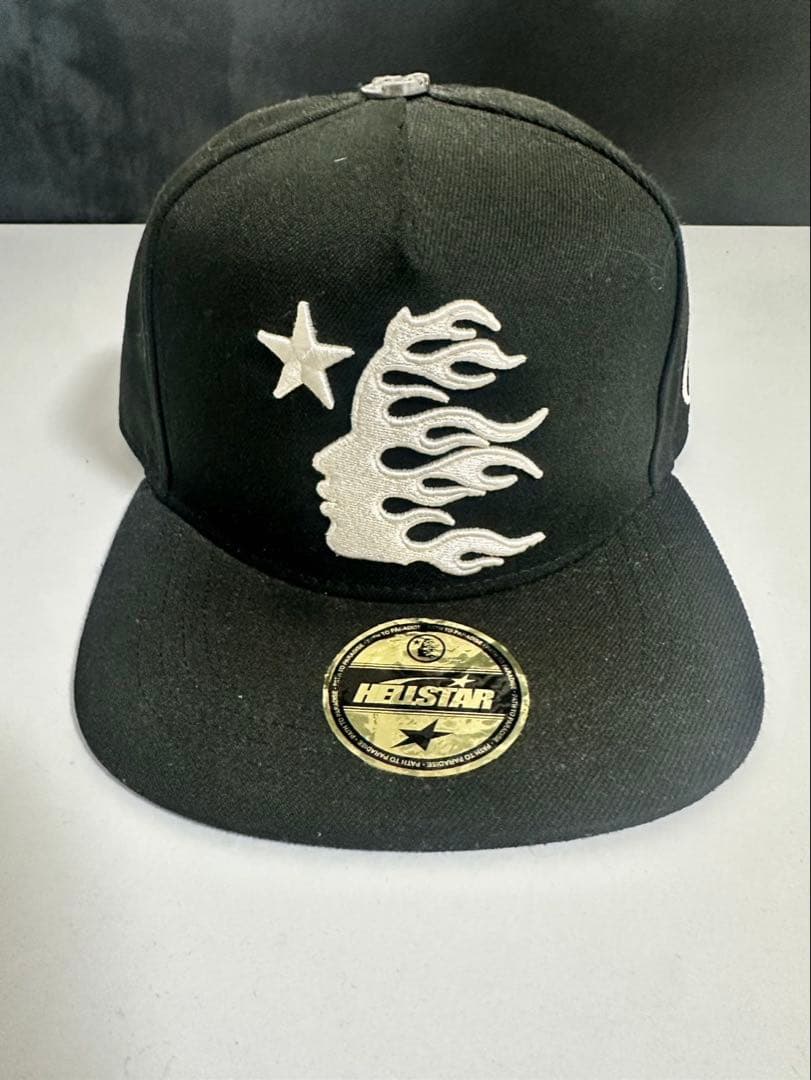 美品HELLSTAR キャップ 7 1/4 ブラック