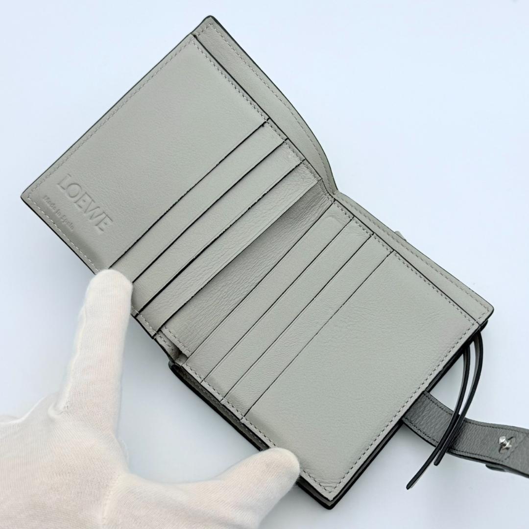 LOEWE ロエベ アナグラム スリムジップ バイフォールドウォレット グレー