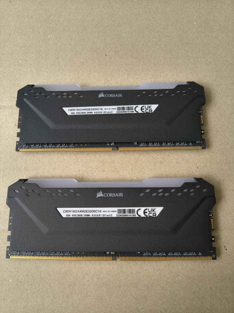 メモリー Corsair DDR4 3200MHz CMW16GX4M2E3200C16