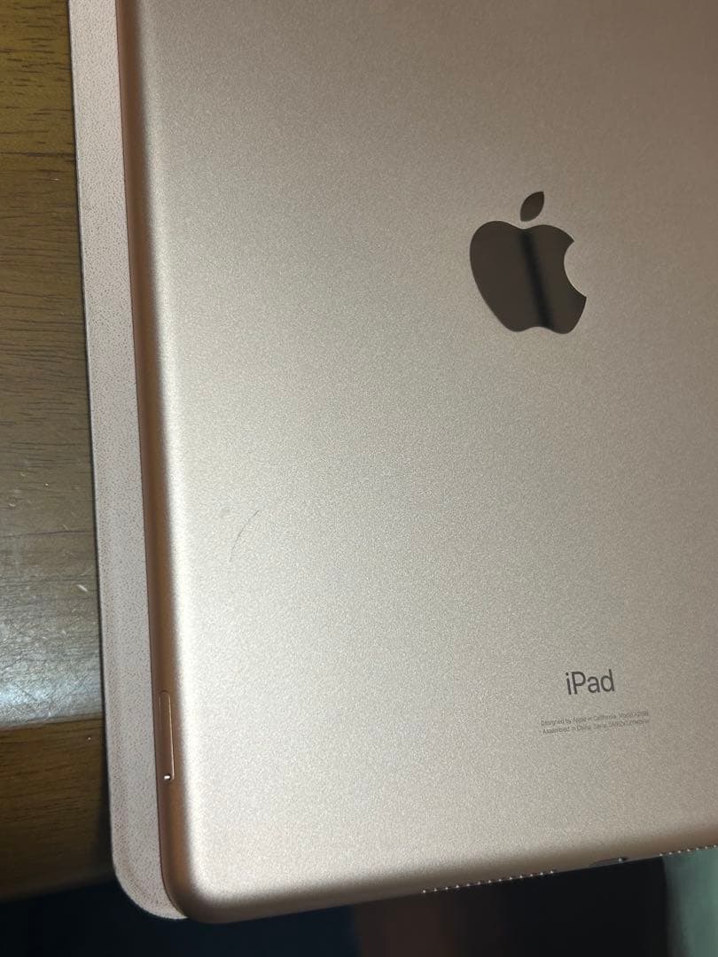 iPad 第7世代 32GB Wi-Fi+Cellular A2198