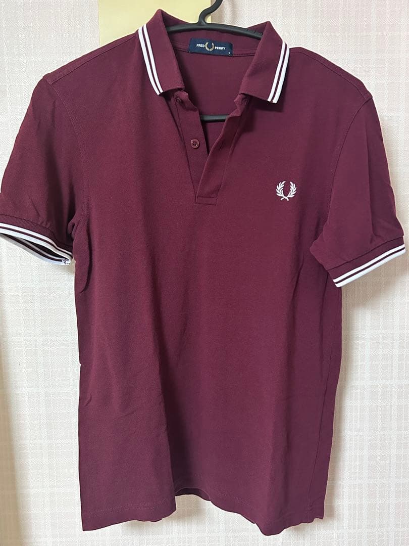 【美品】FRED PERRY 半袖ポロシャツ　レッド / S
