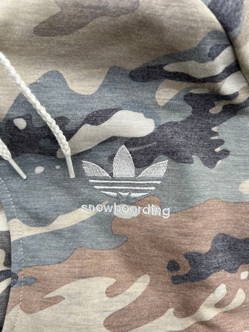 adidas スノーボード 迷彩ウェア