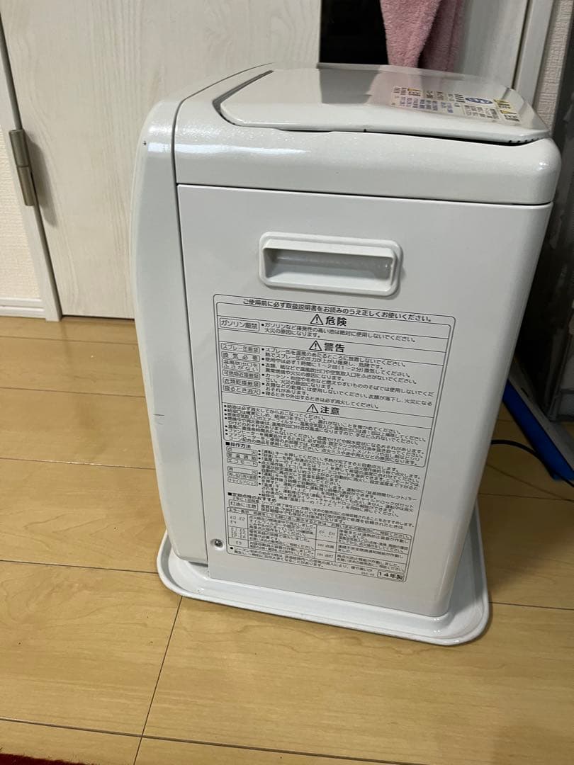 コロナ製の石油ファンヒーター「FH-ST3614BY」