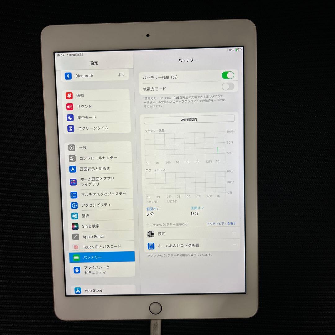 J*K様 Apple iPad (第６世代) Wi-Fi 32GB ゴールド