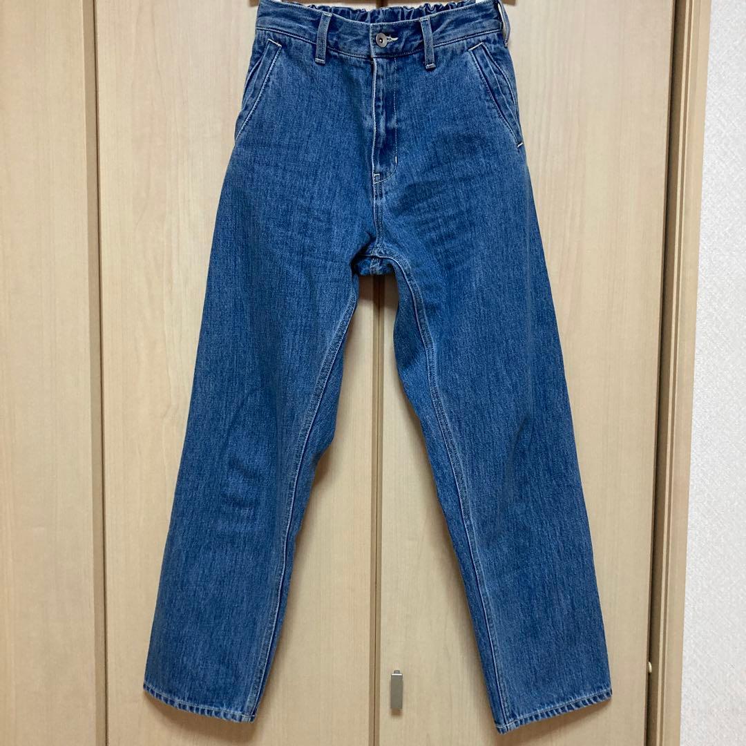 OUR/こだわりシルエットのデニムパンツ／ライトブルー