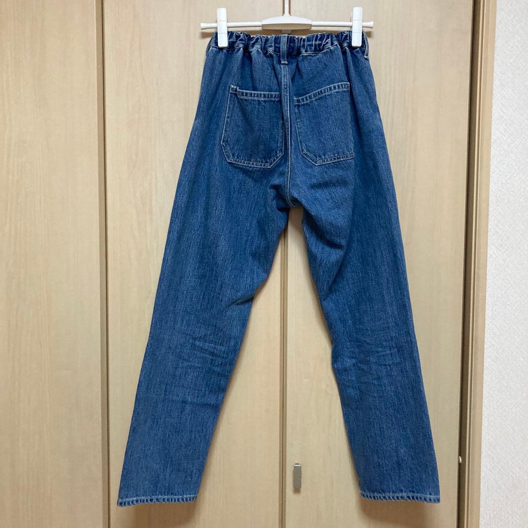 OUR/こだわりシルエットのデニムパンツ／ライトブルー