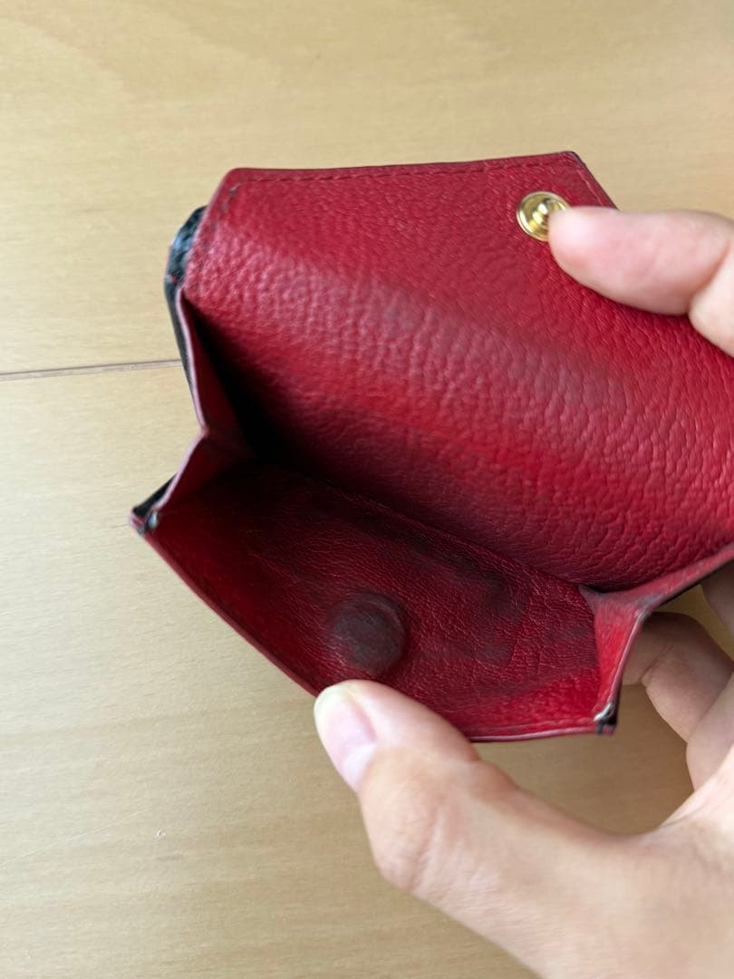 miu miu ブラックマドラスレザー ラブレター 三つ折り財布