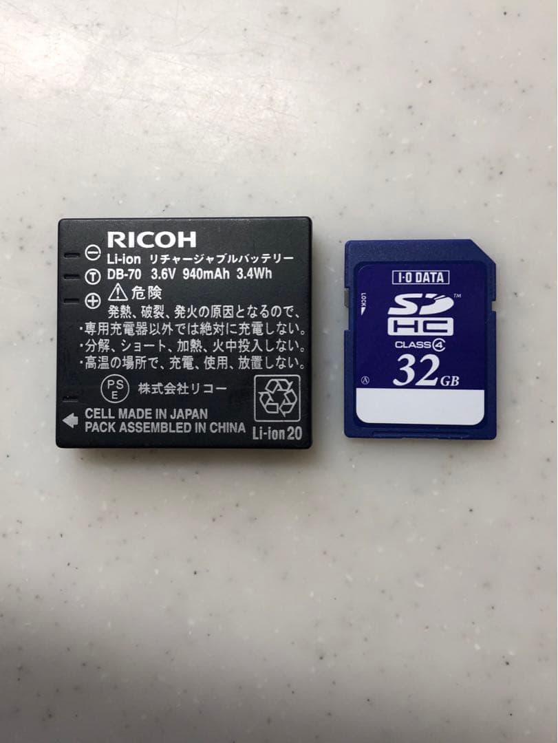 RICHO R10 リコー コンデジ ブラック（ジャンク）