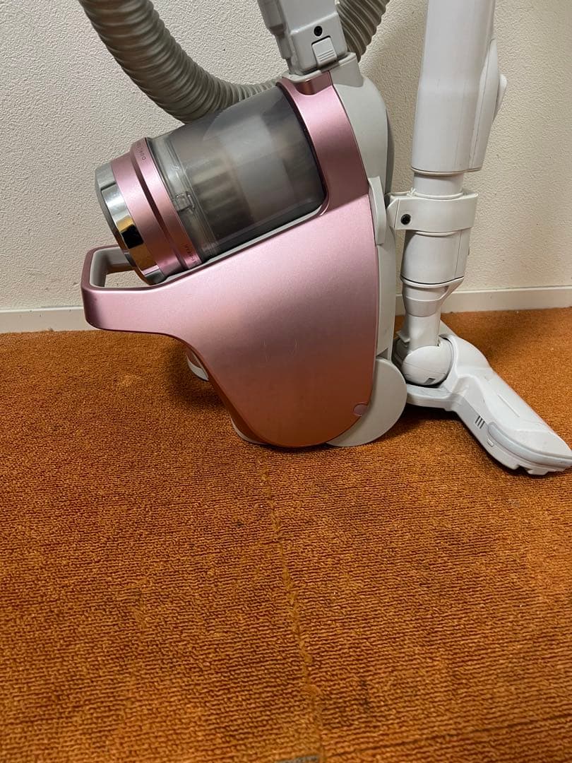 東芝 TOSHIBA トルネオ サイクロン掃除機 2018年製