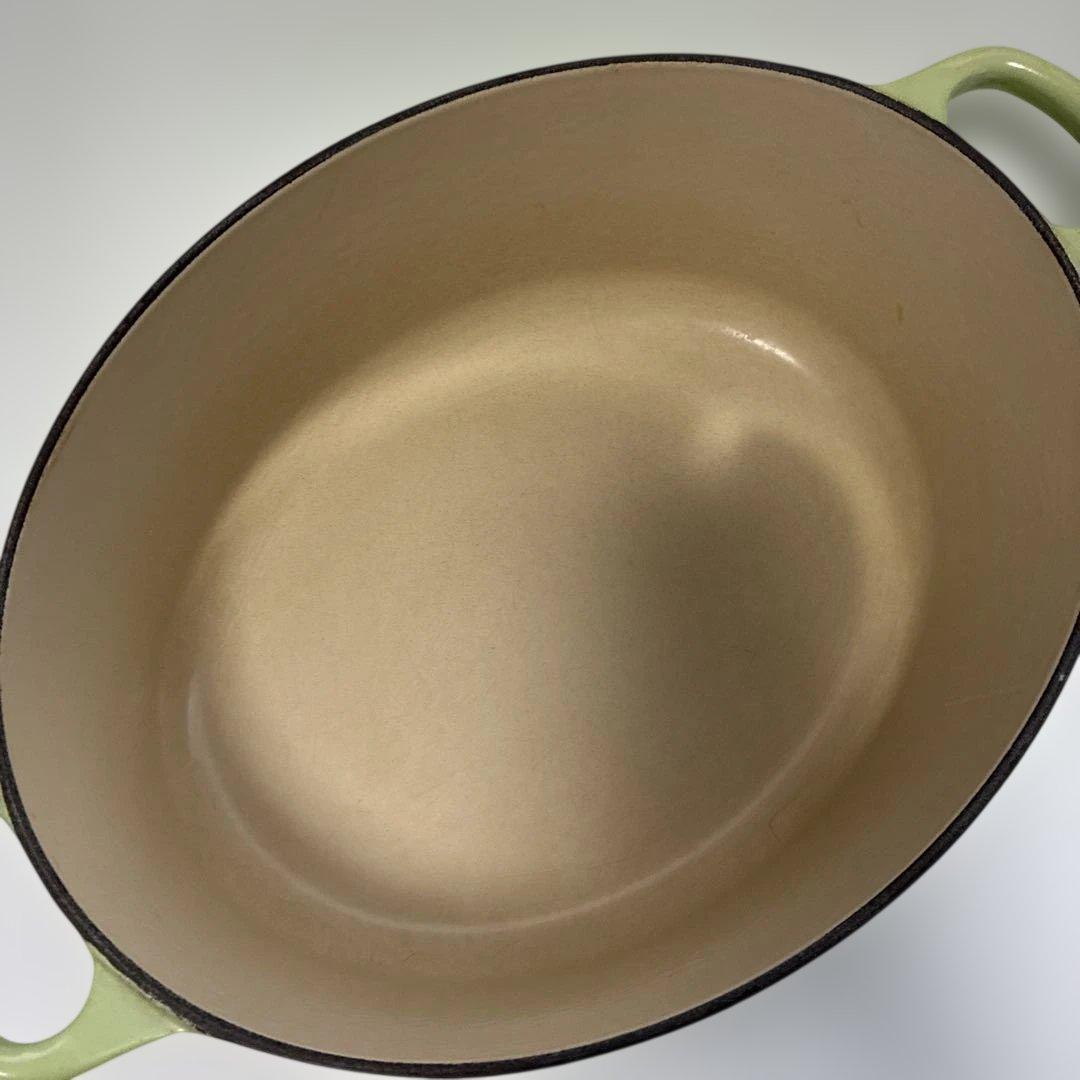 LE CREUSET 緑色の鋳鉄製両手鍋 蓋付き27CM