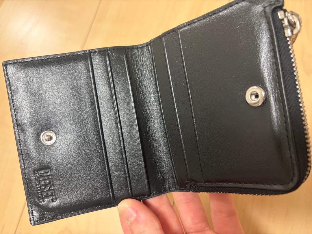 DIESEL ブラック 二つ折り財布