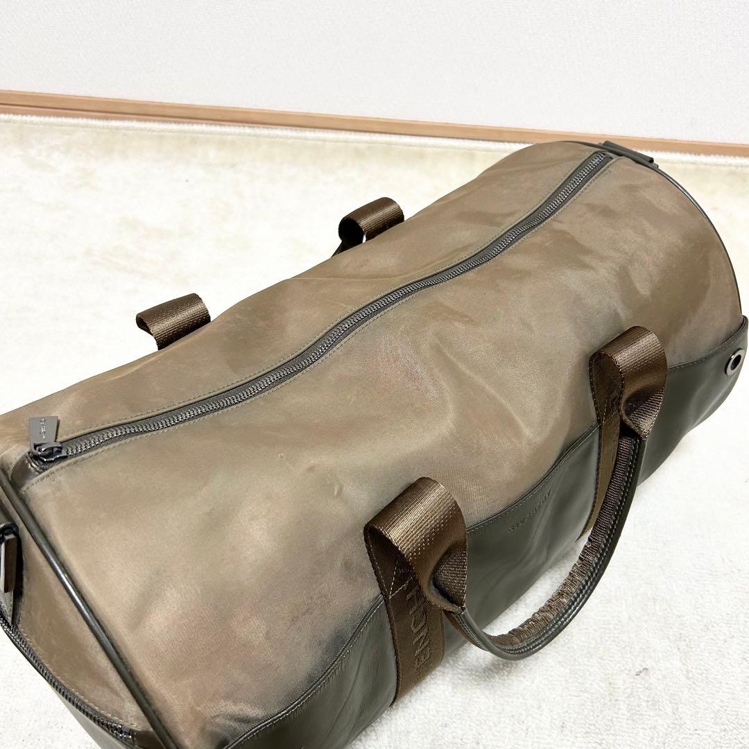希少　ジバンシー　ボストンバッグ　筒型　ナイロン　レザー　ロゴデザイン　ナイロン