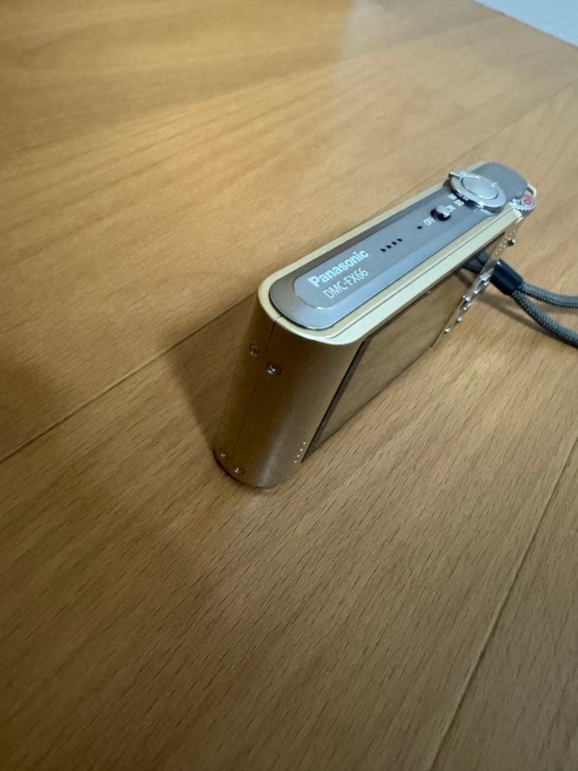 Panasonic パナソニック　コンパクトデジタルカメラ　DMC-FX66