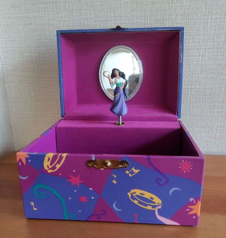 ◆Disney◆エスメラルダ◆ジュエリーボックス◆オルゴール◆ノートルダムの鐘◆