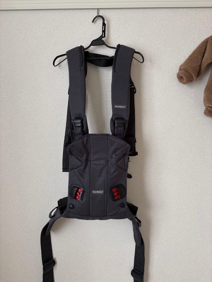 【美品】ベビービョルン　抱っこ紐 ONE KAI Air