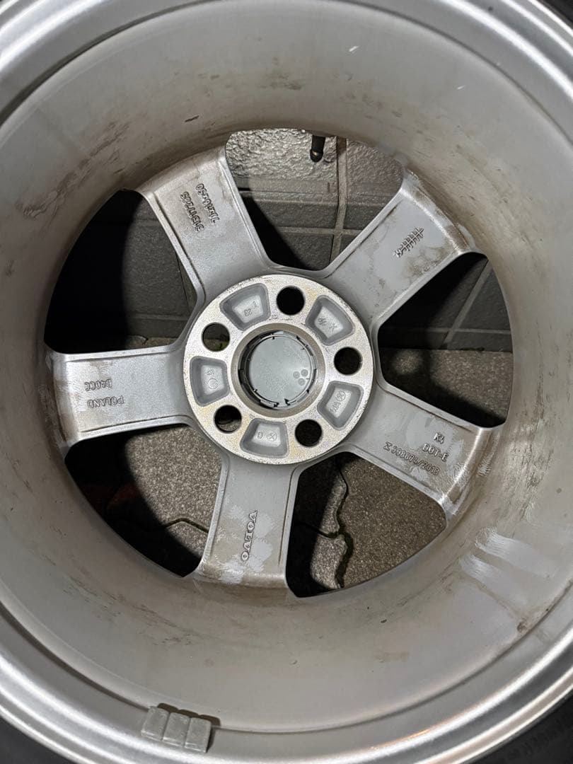 VOLVOボルボ　純正ホイールとスタッドレスセット　205/60/R16
