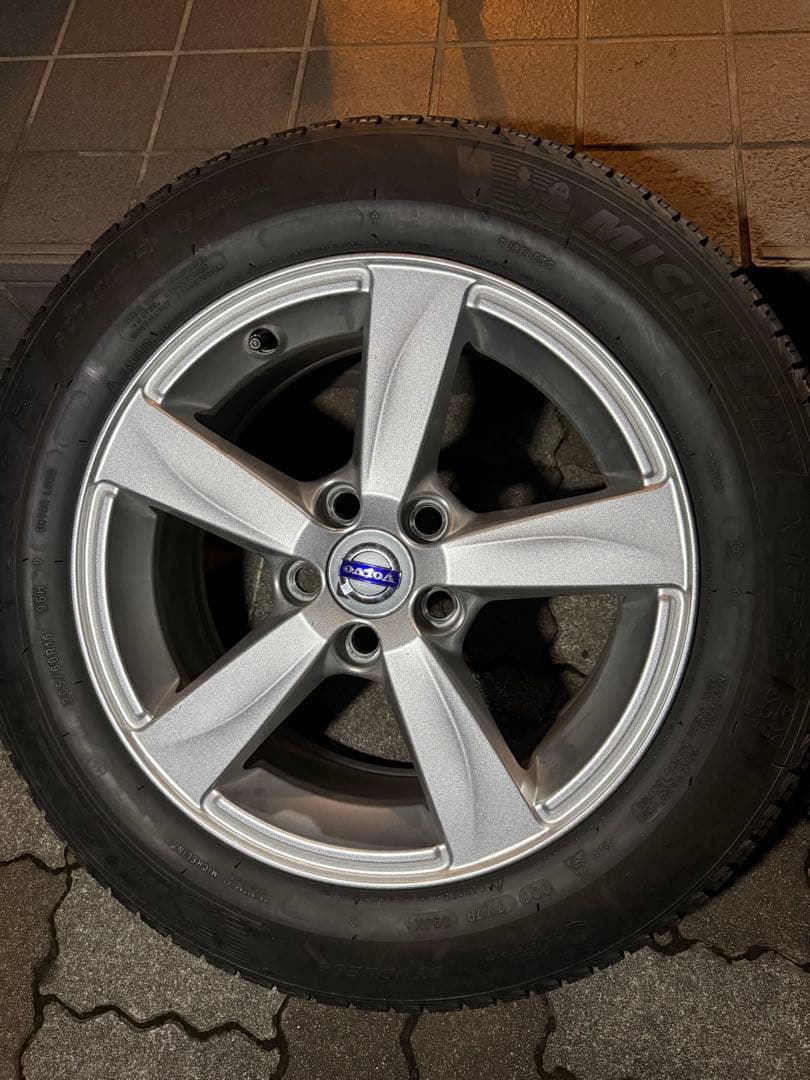 VOLVOボルボ　純正ホイールとスタッドレスセット　205/60/R16