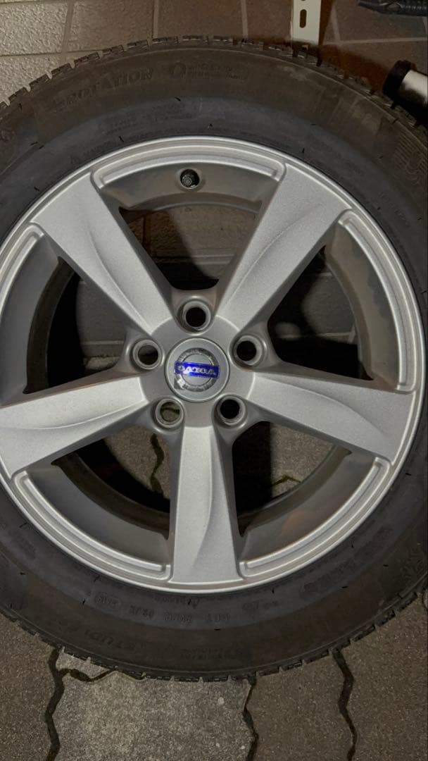 VOLVOボルボ　純正ホイールとスタッドレスセット　205/60/R16