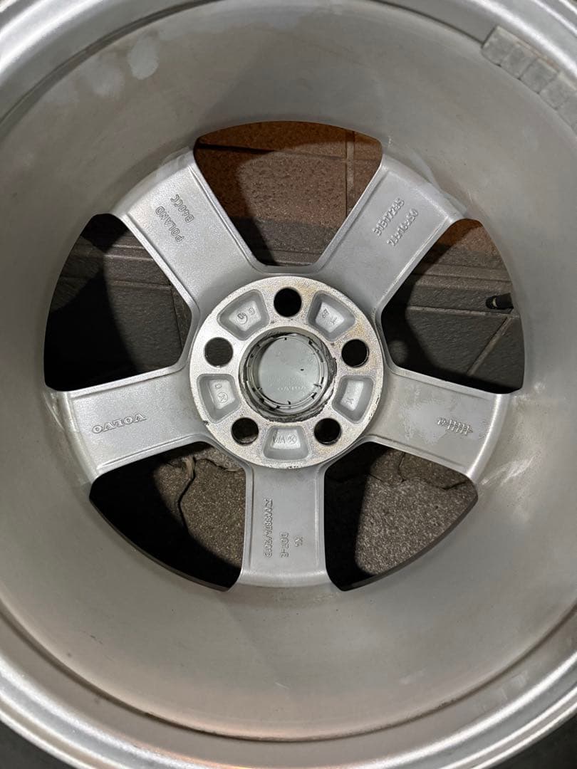 VOLVOボルボ　純正ホイールとスタッドレスセット　205/60/R16