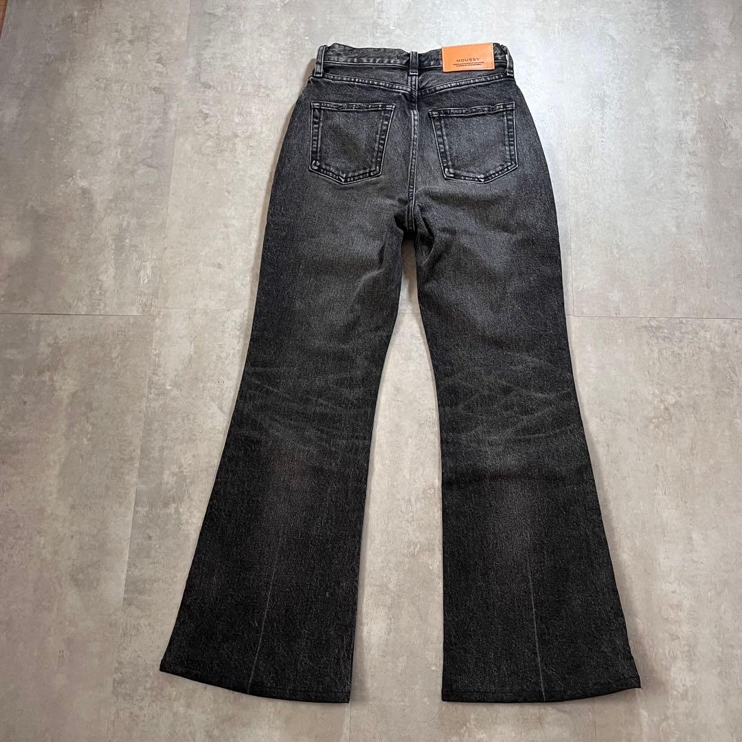 【MOUSSY マウジー】デニムパンツ MVSフレア 黒 24 美品 ジーンズ