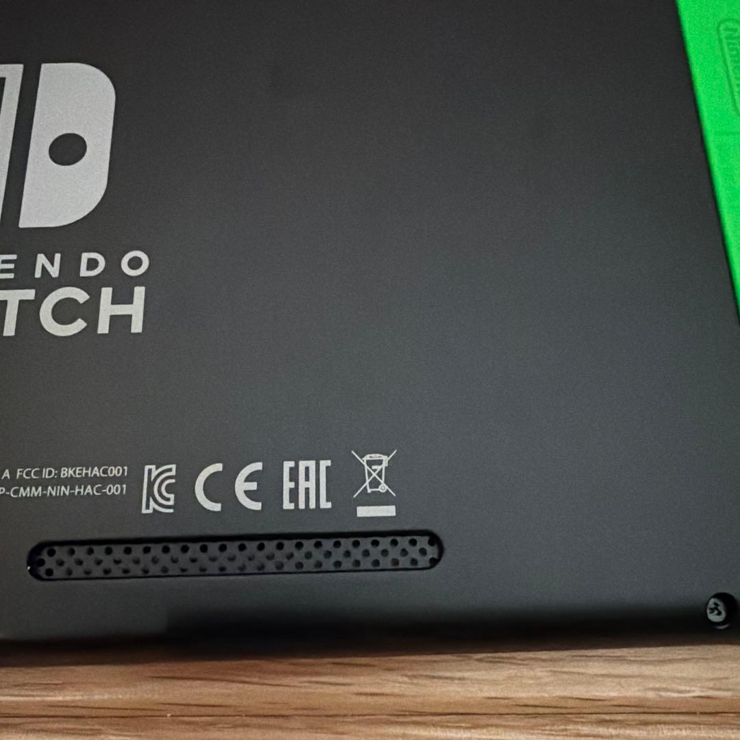 Nintendo Switch 本体 グリーン/レッド　中古
