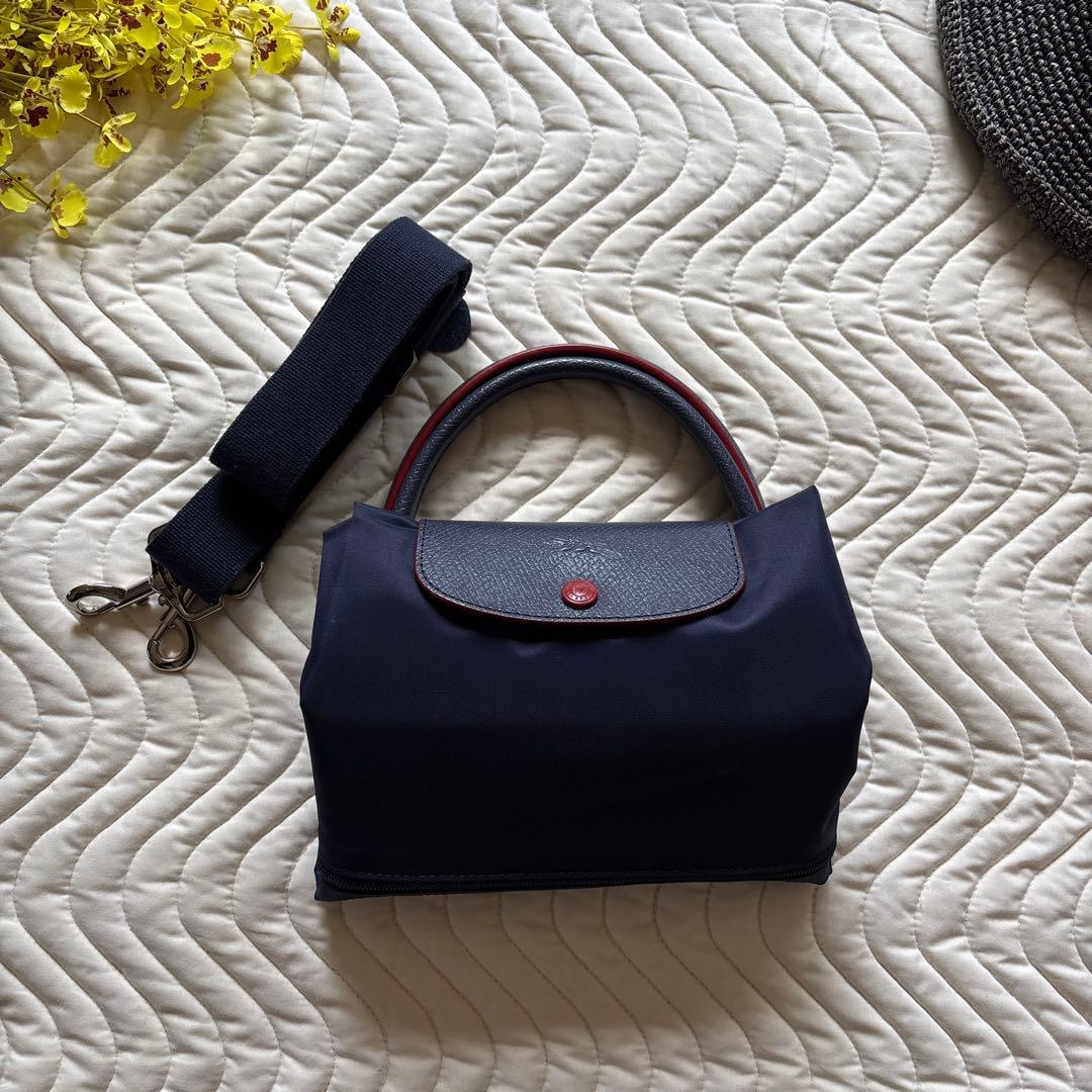 LONGCHAMP サイズ変更可能旅行バッグ　ボストンバッグ未使用に近い一回使用