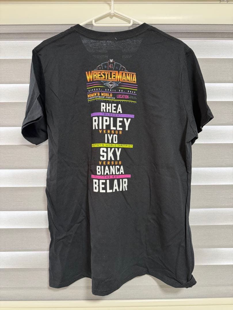 【新品】WWE イヨ・スカイ リア・リプリー ビアンカ・べレア Tシャツ L