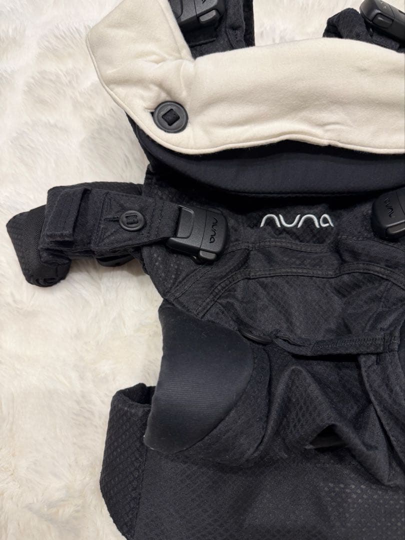 nuna 抱っこ紐　カドルクリック　ナイト