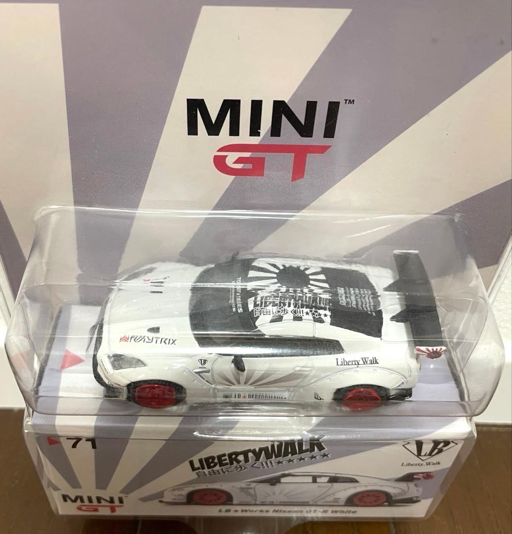 MINIGT LIBERTY WALK Nissan GT-R トイザらス限定