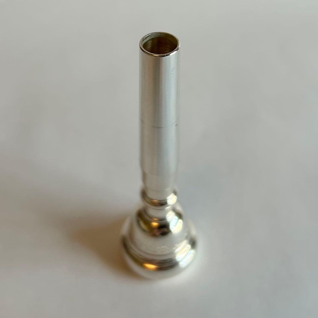トランペット　マウスピース　Bach アルチザン7C