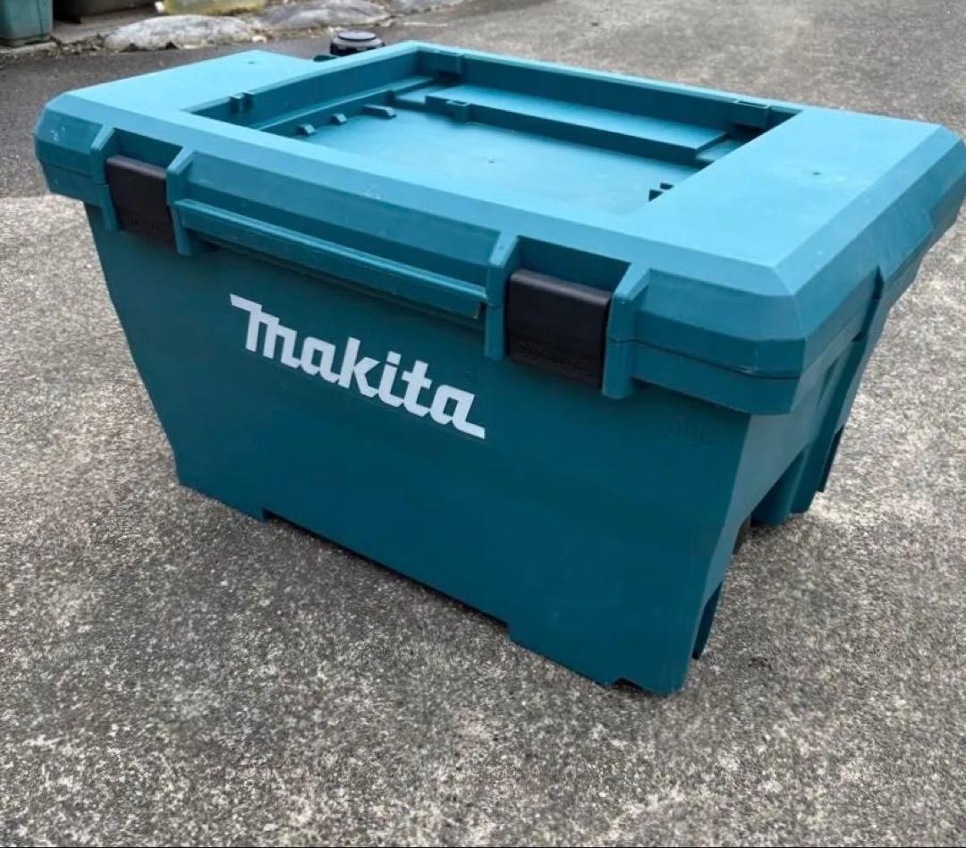 Makita 高圧洗浄機本体 専用ケース付き 美品