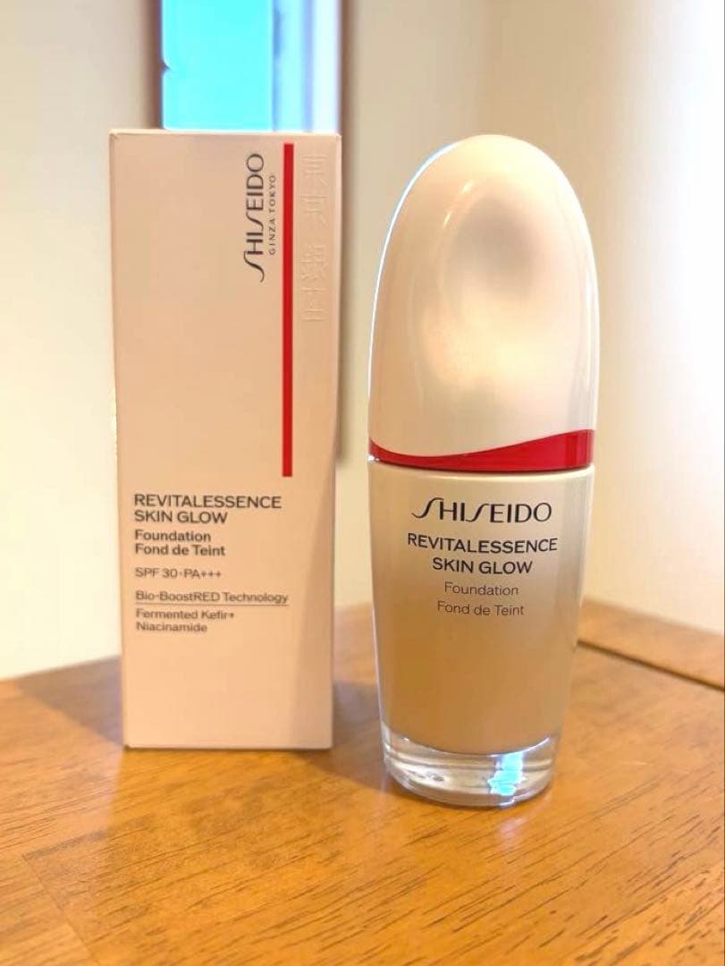 SHISEIDO エッセンス スキングロウ ファンデーション 320 Pine